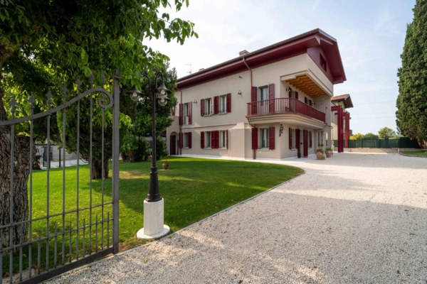 Villa Veronesi